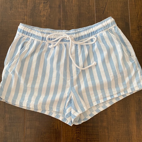 Aerie White and Blue Striped Shorts - Picture 1 of 6